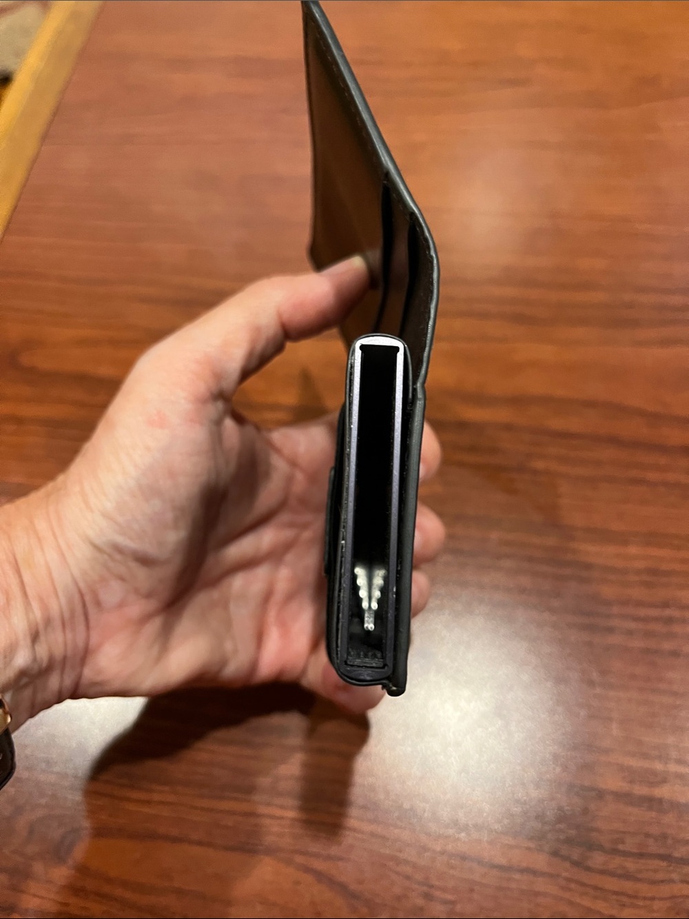 Ekster Smart Wallet - Picture 7 of 8